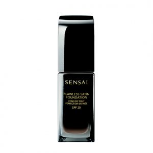 FLAWLESS SATIN FOUNDATION